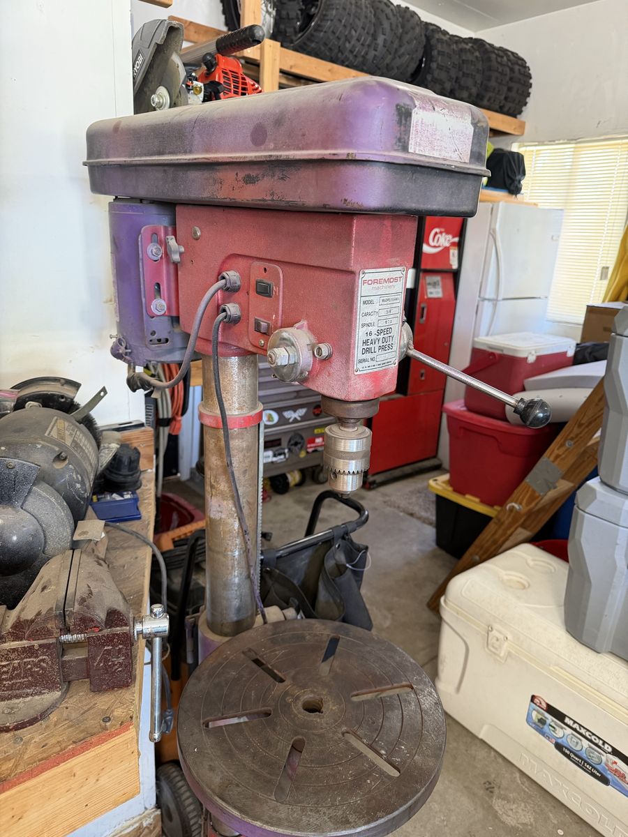 Foremost Machinery MADP075AMA 16-Speed Heavy Duty Drill Press 5/8" Capacity