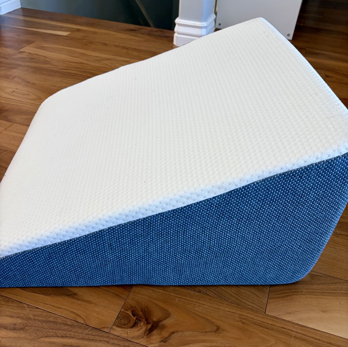 Wedge pillow