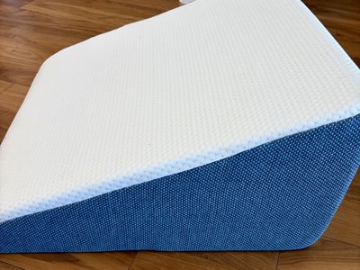 Wedge pillow