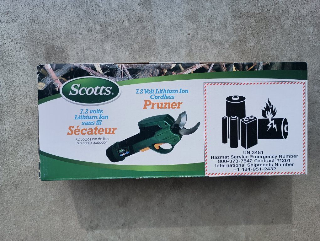 Scotts 7.2V Lithium Ion Cordless Pruner - New in Box