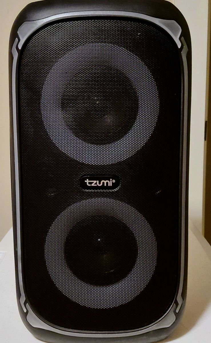 TZUMI  Super Bass Jobsite Speaker. Model# 9525HD