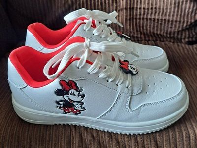 New Disney Minnie Mouse shoes