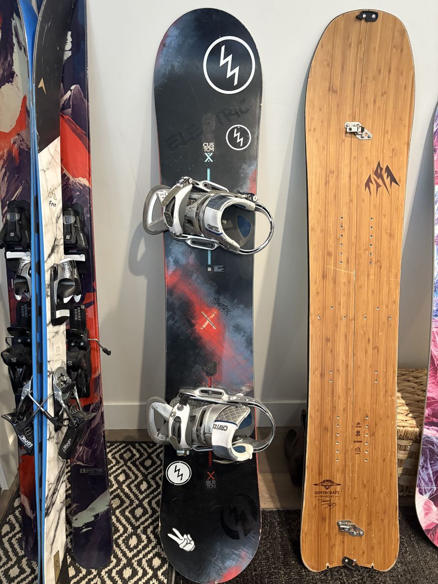 Burton Custom X 162w with Cartel Bindings