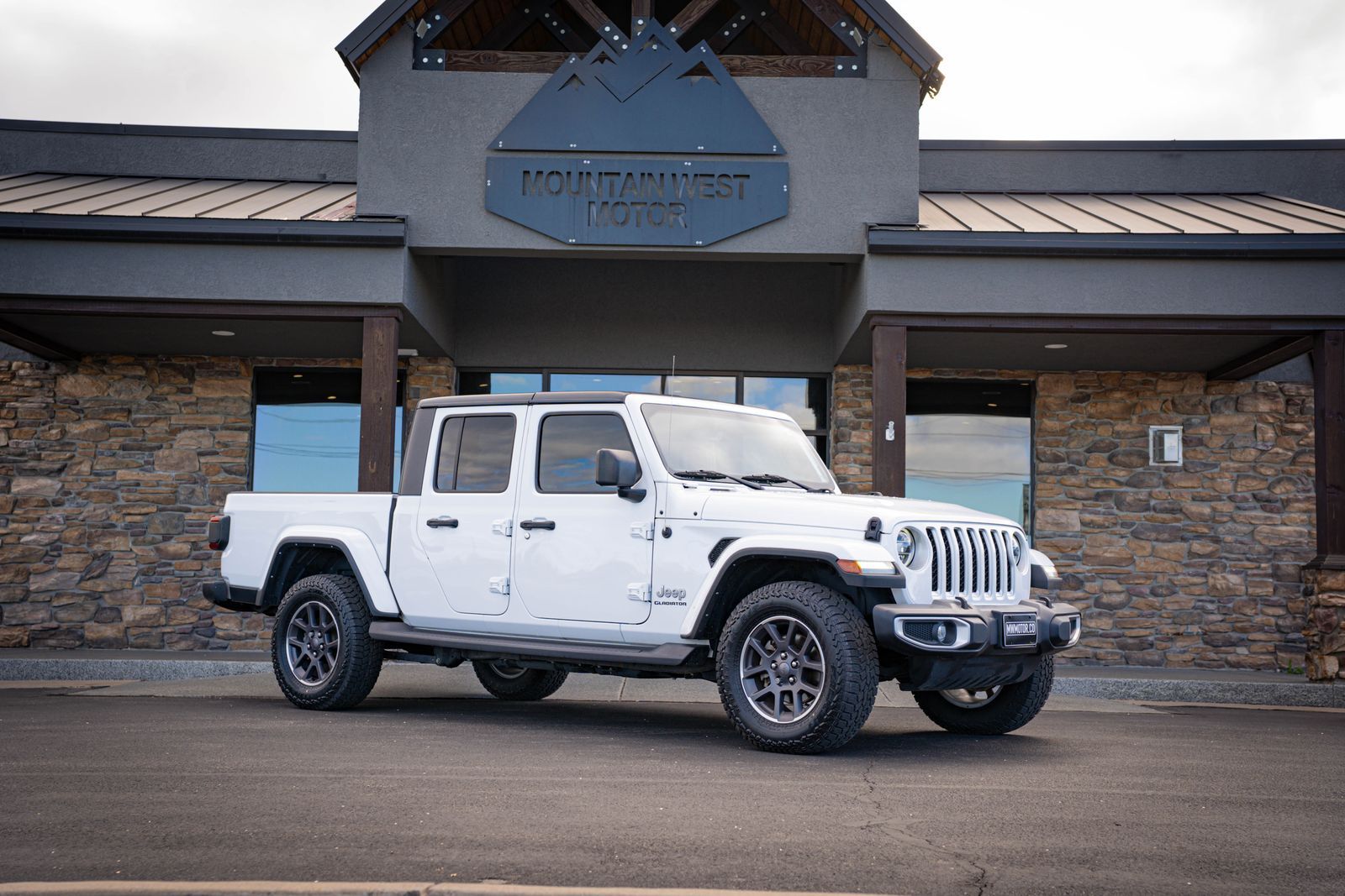 2022 Jeep Gladiator Overland