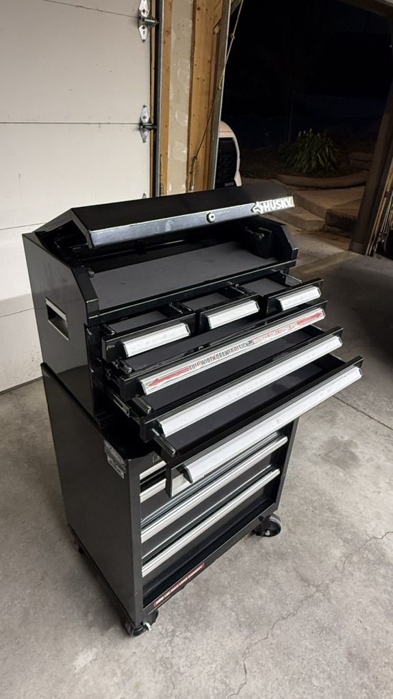 Husky Tool Box / Tool Chest