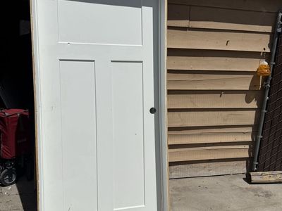 White Pre-Hung Interior Door with Frame - 3 Panel Design, With Hinges, Left Hand Swing