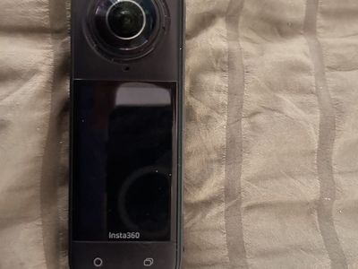 Insta360 X5