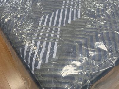 New Mattress - Queen Hybrid