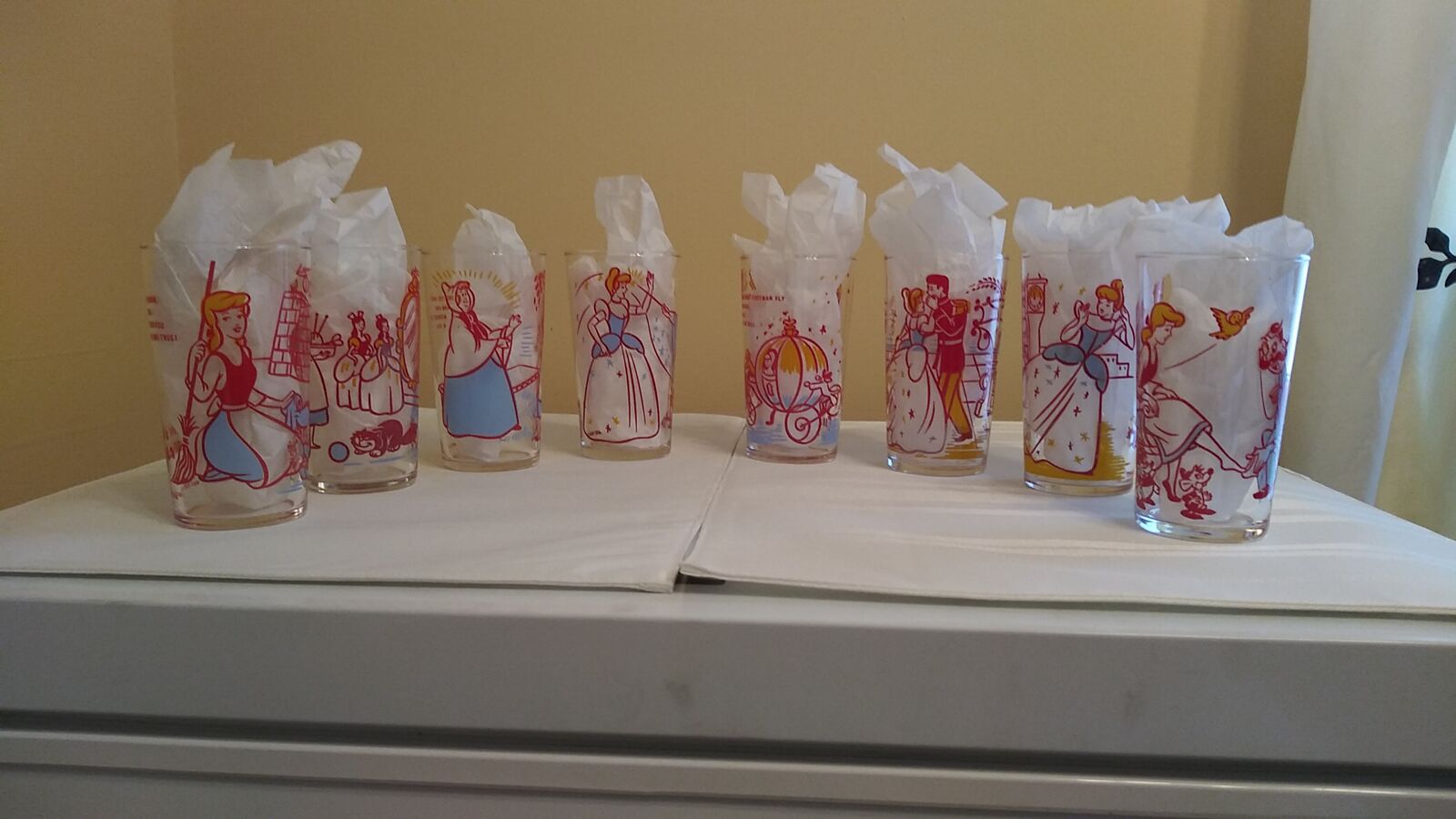 Vintage 1950 Disney Cinderella Complete Set of 8 Drinking Glasses