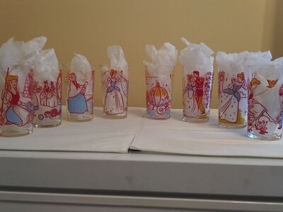 Vintage 1950 Disney Cinderella Complete Set of 8 Drinking Glasses