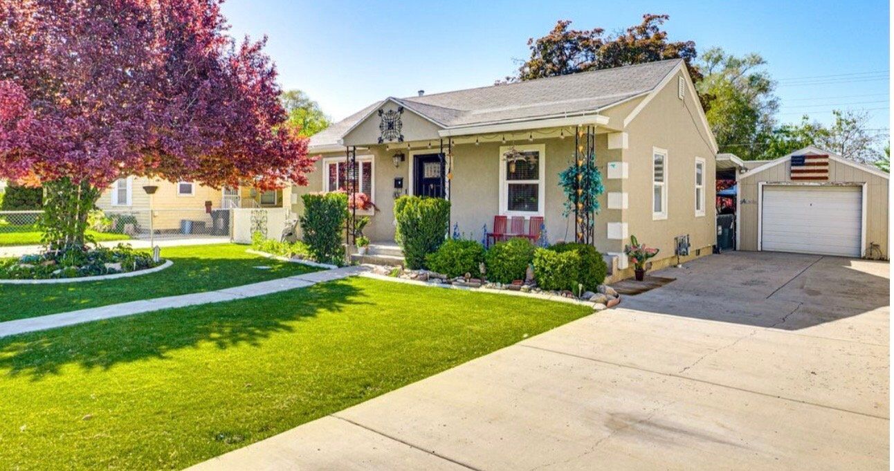 2 Rooms for rent for the price of one!