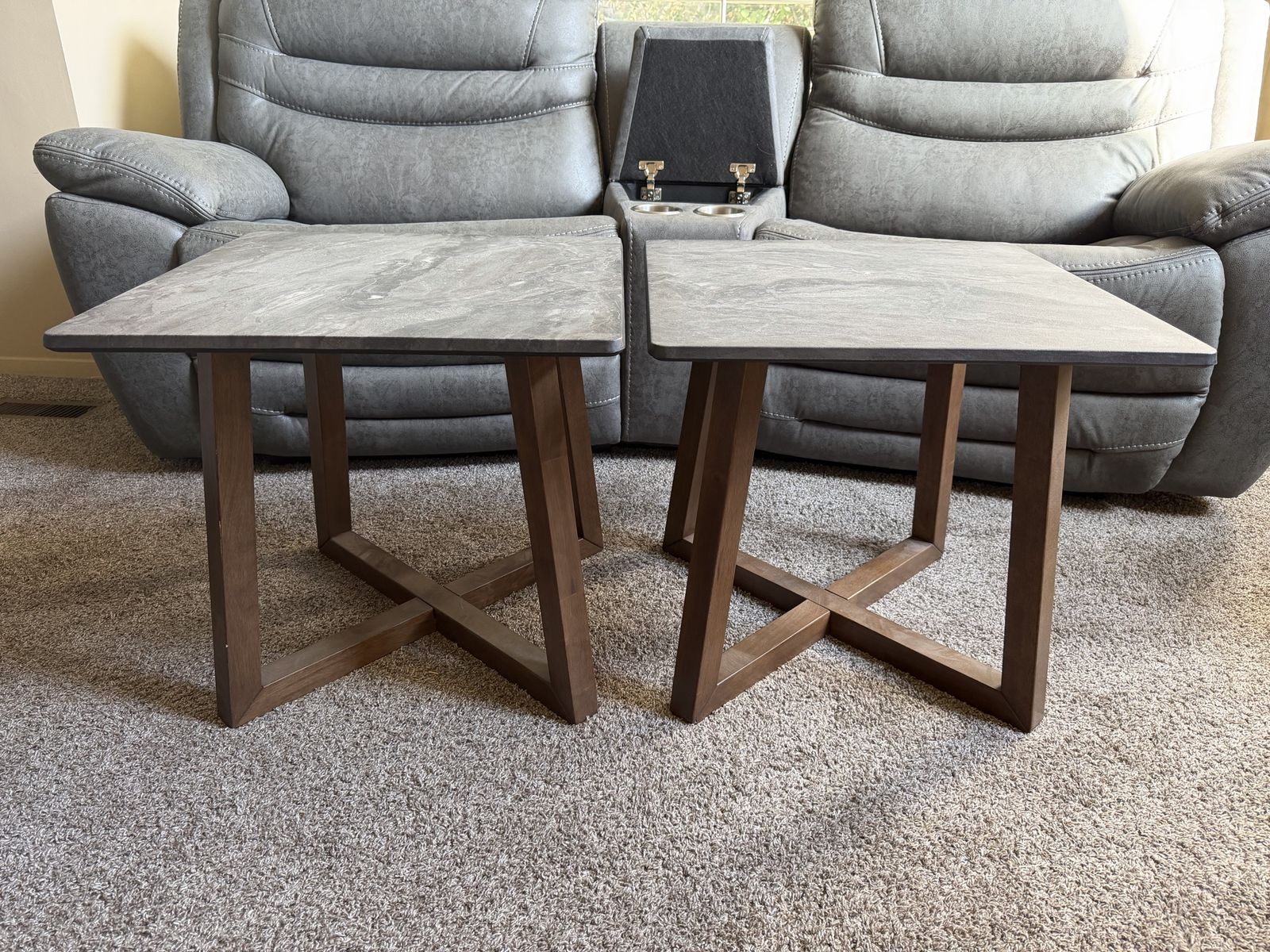 Matching Modern End Tables – Set of 2 – Excellent Condition