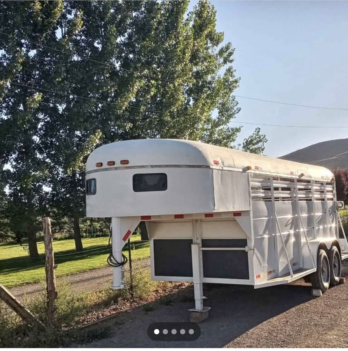 Livestock trailer