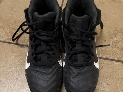 Nike Football cleats size 6