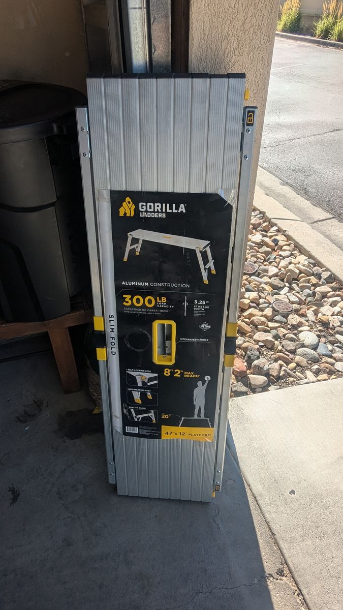 Gorilla Ladders Aluminum Work Platform – Excellent Condition