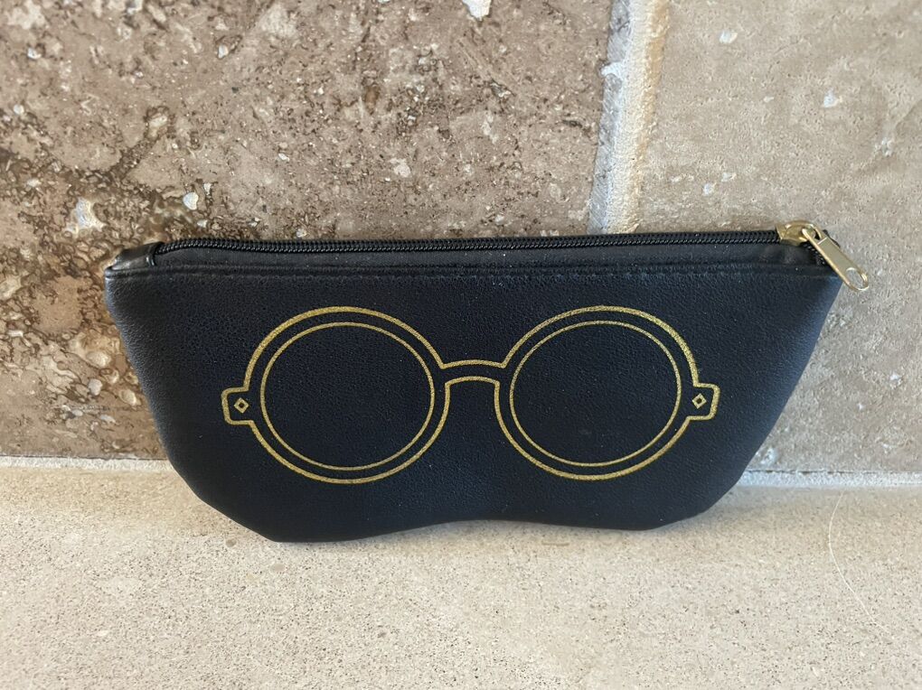 New Eyeglasses Zipper Pouch Black & Gold