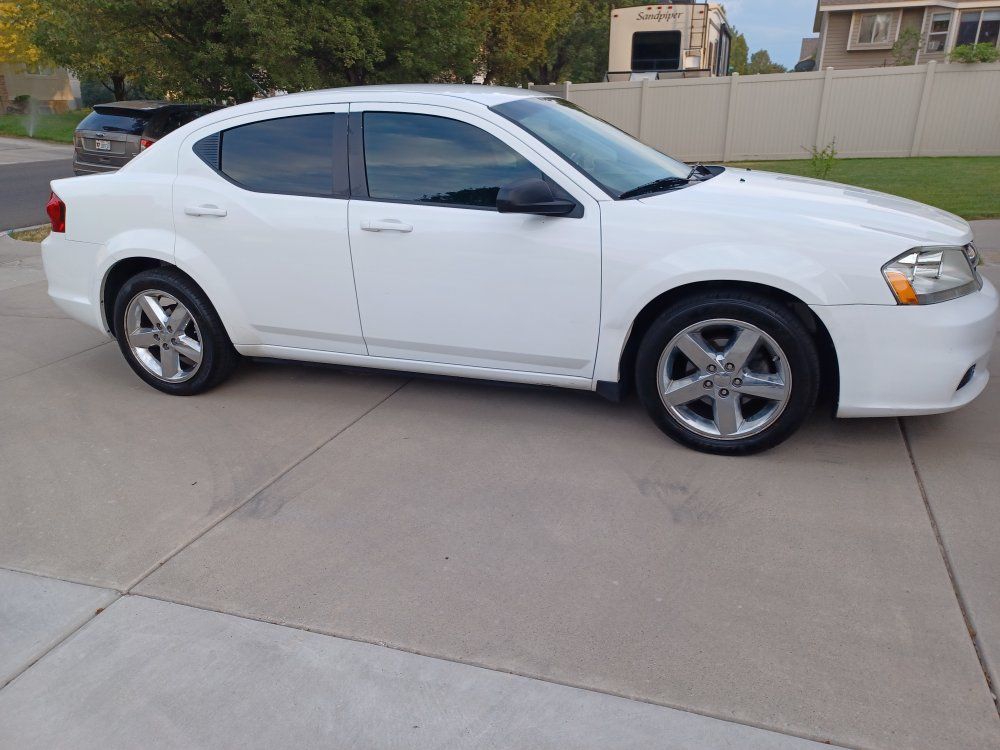 2012 Dodge Avenger SE