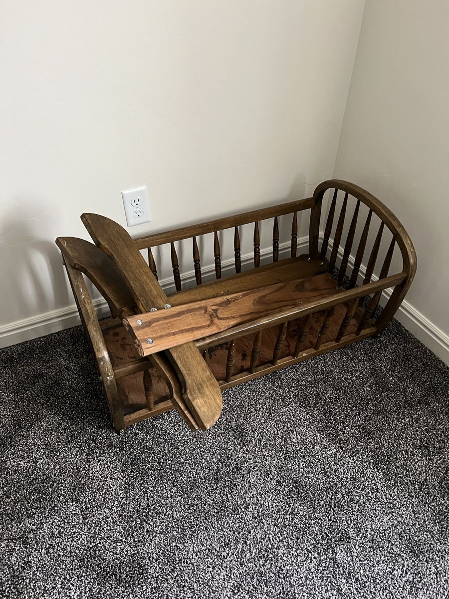 Baby Cradle With Mattress