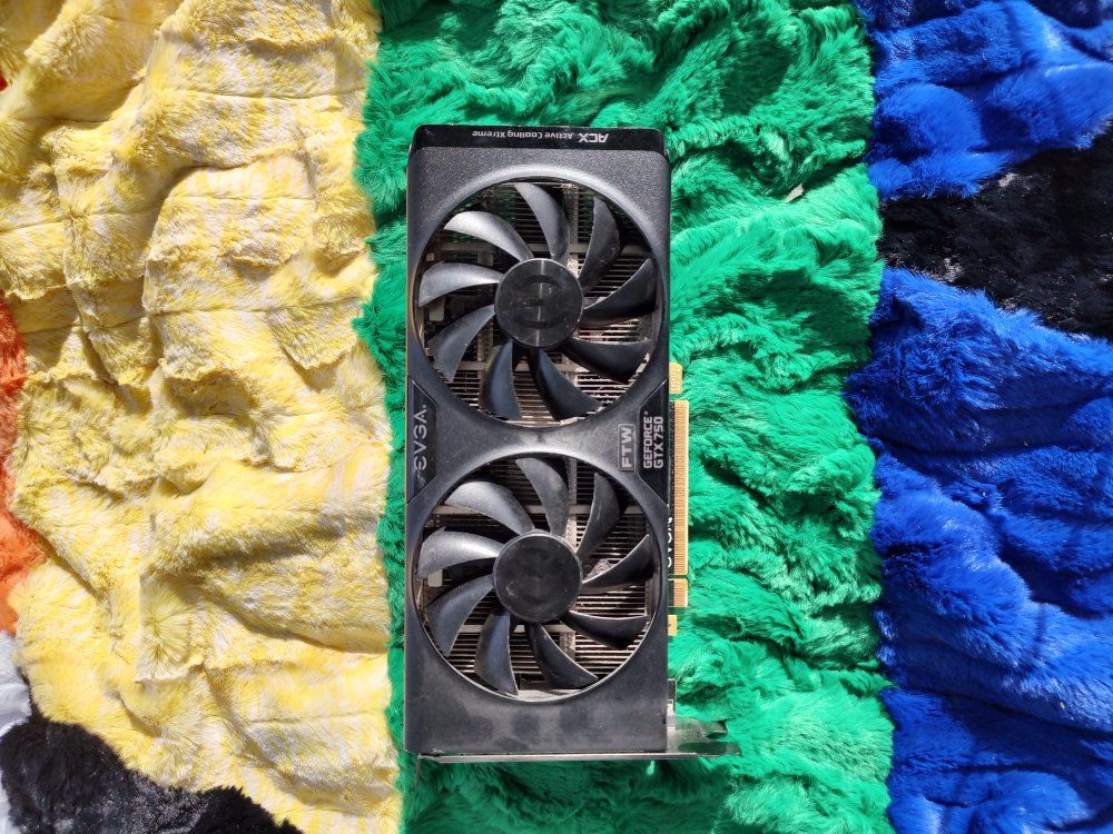 EVGA GeForce GTX 750 Ti SC 2GB GDDR5 ACX Gaming Graphics Card