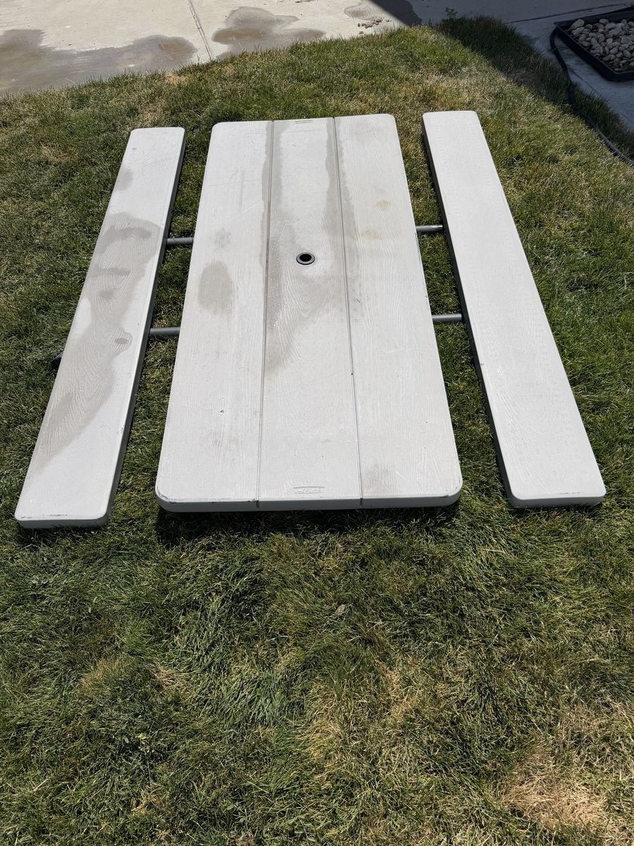 Lifetime Picnic Table