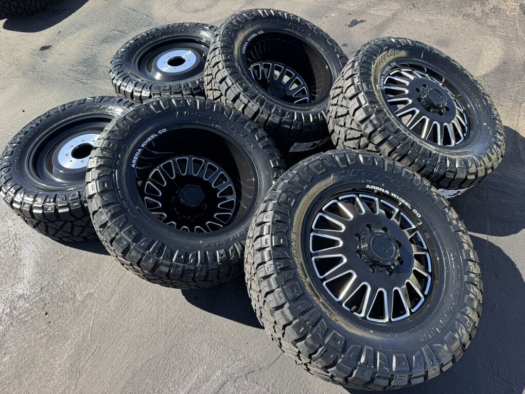 20 Arena A110 8 Lug 8x6.5 Dually 35x12.50R20 Nitto