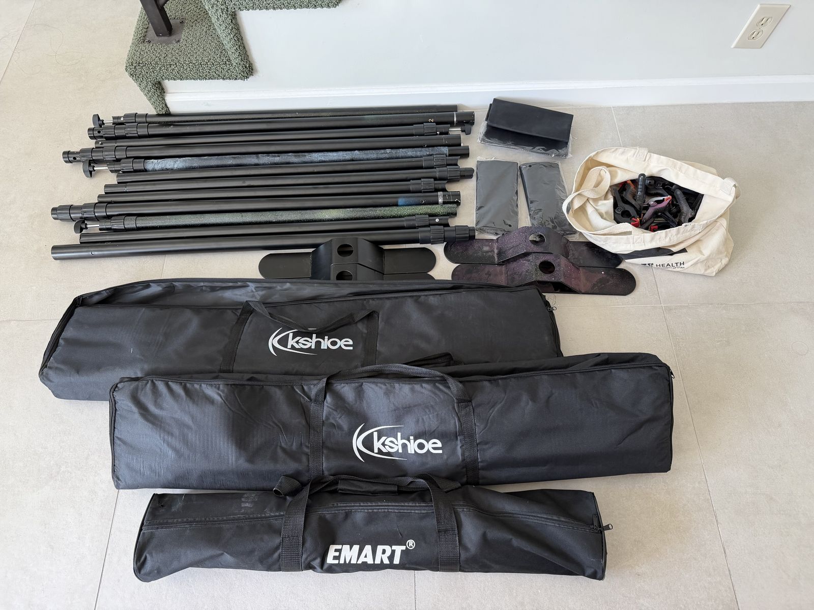 Kshioe & EMART Backdrop Stand Kits with Carrying Bags and Clips