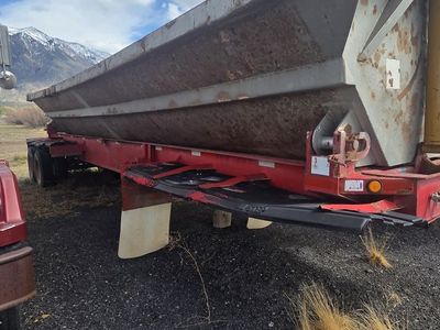 1998 Circle R 2 Axle Sidedump