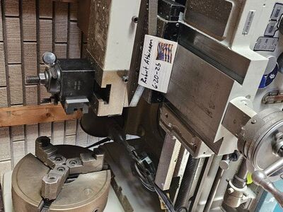 Manual lathe for metal working