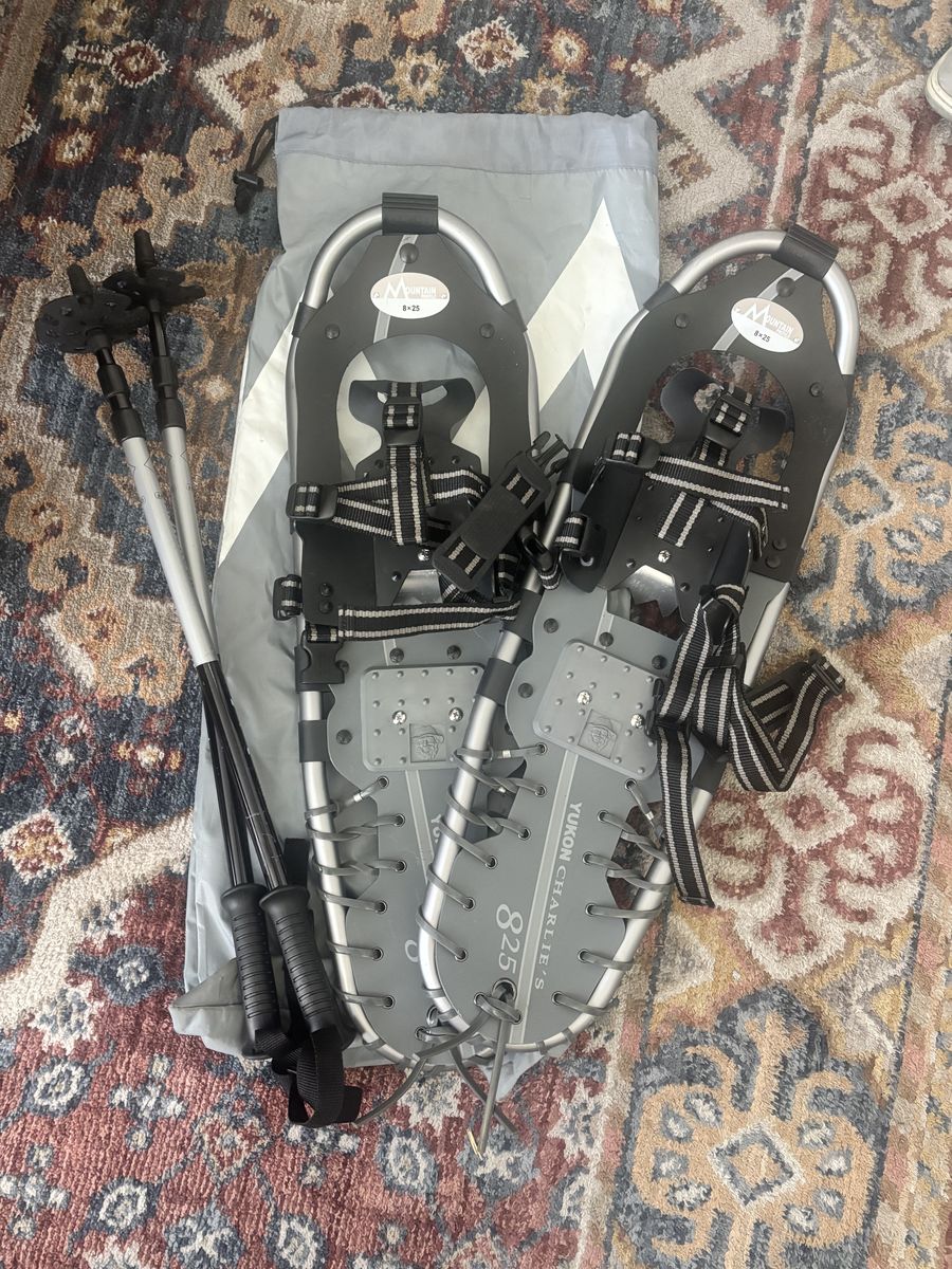 Yukon Charlie’s Snowshoes 825