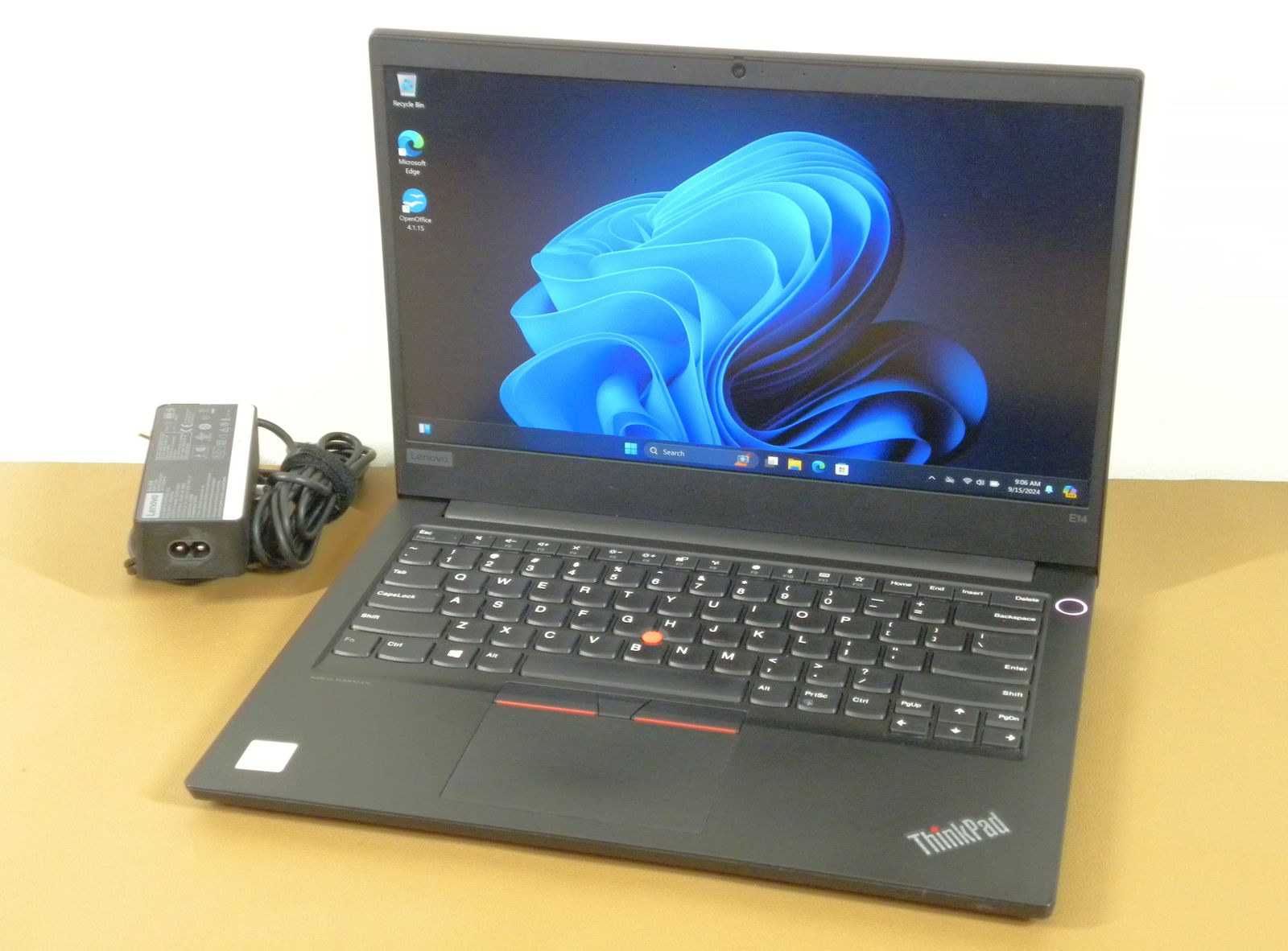 Lenovo E14 Laptop i5-10210u 256GB SSD / 1TB 16GB