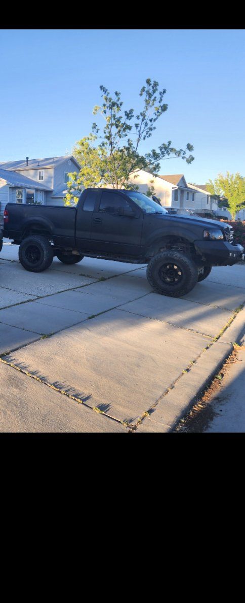2007 ford f150 v6 4.2L 139,000 7,800 obo or trade