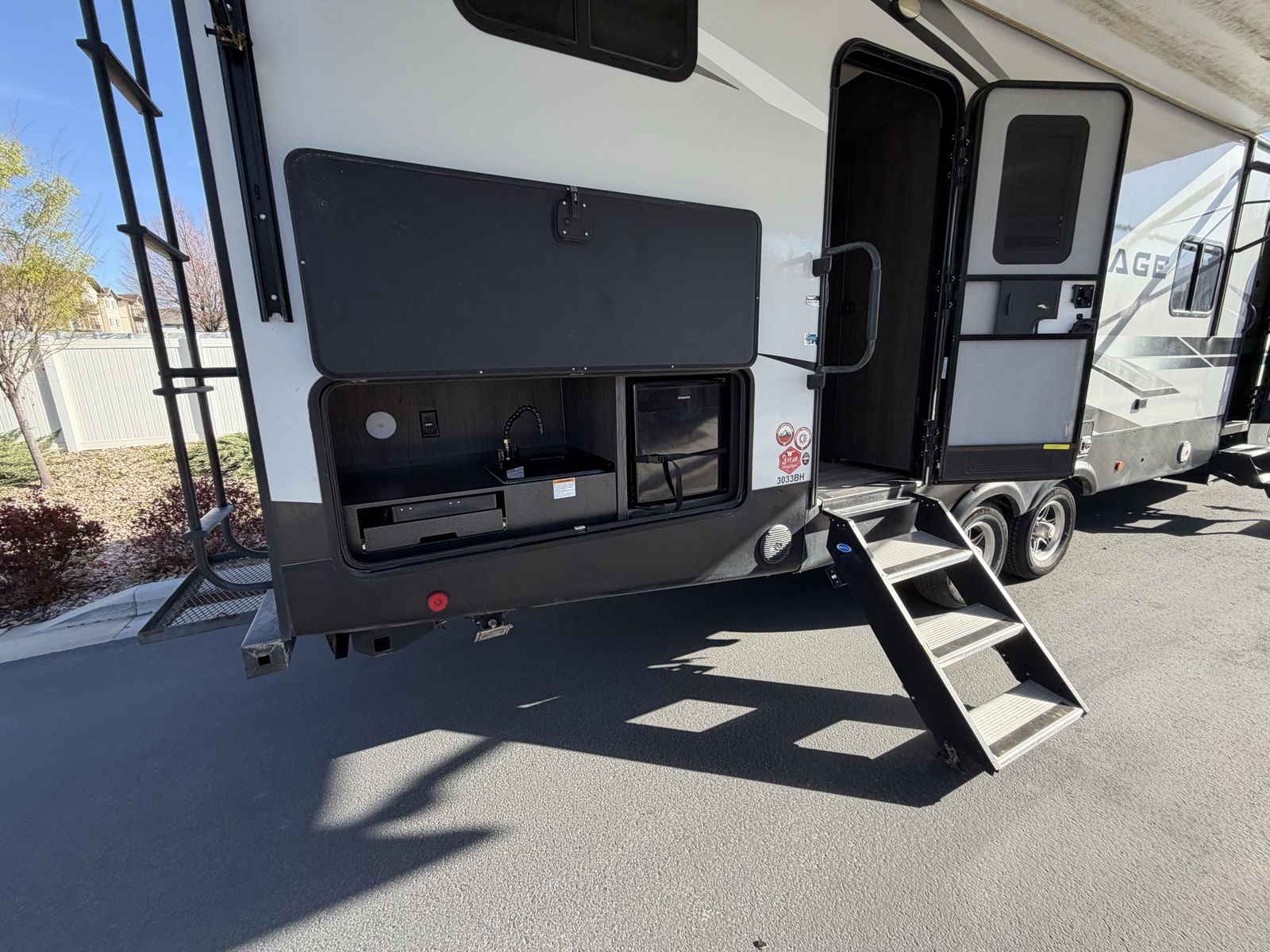 Family bunkhouse camper 