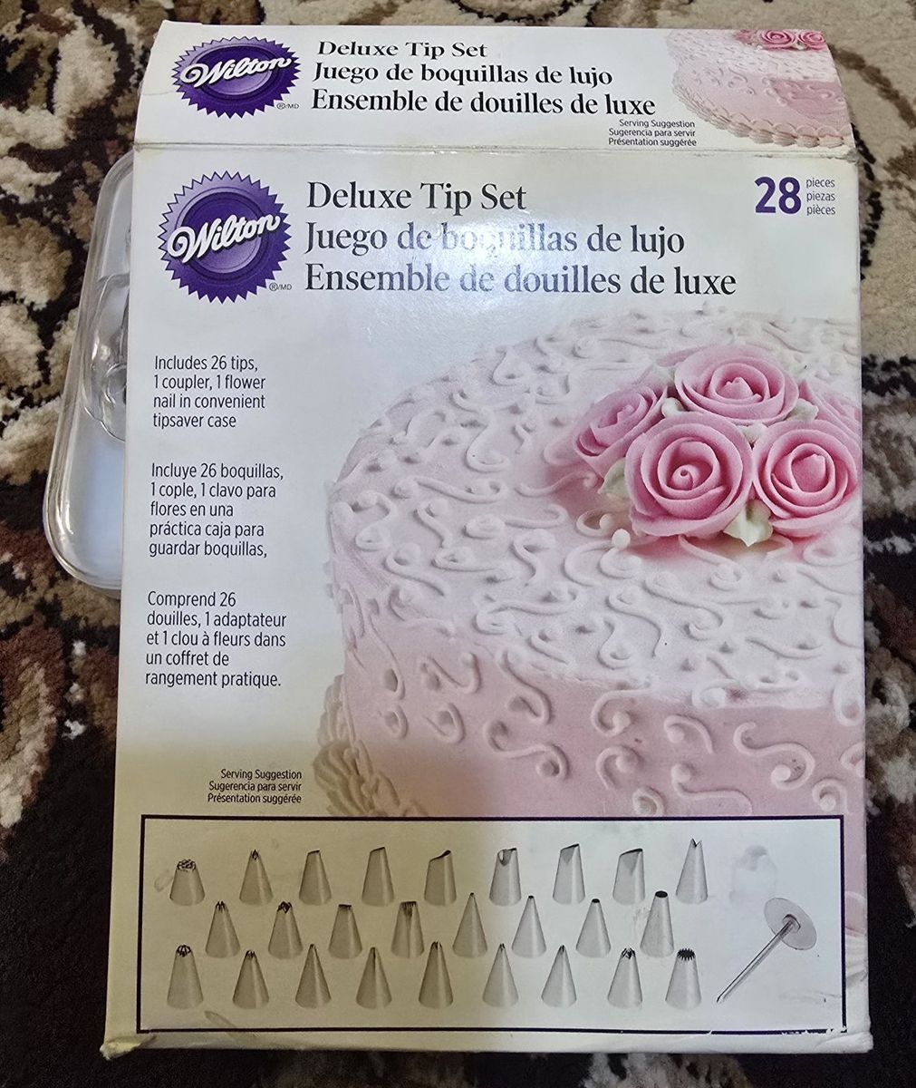 Wilton Deluxe 28 Piece Cake Decorating Tip Set.