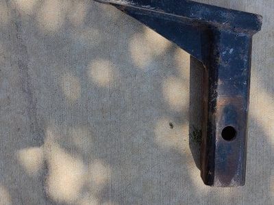 Drop hitch and ball