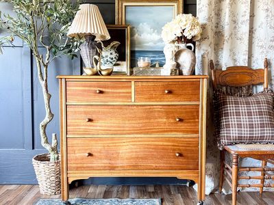 *FREE DELIVERY* Antique Mahogany Chest of Drawers/Dresser