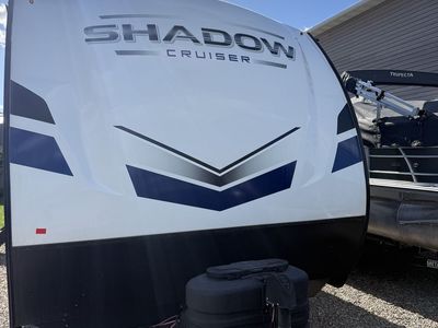 2025 Shadow Cruiser Travel Trailer ID225RBS
