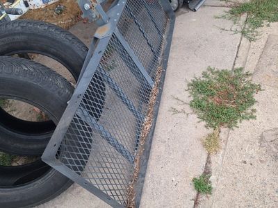 Cargo carrier