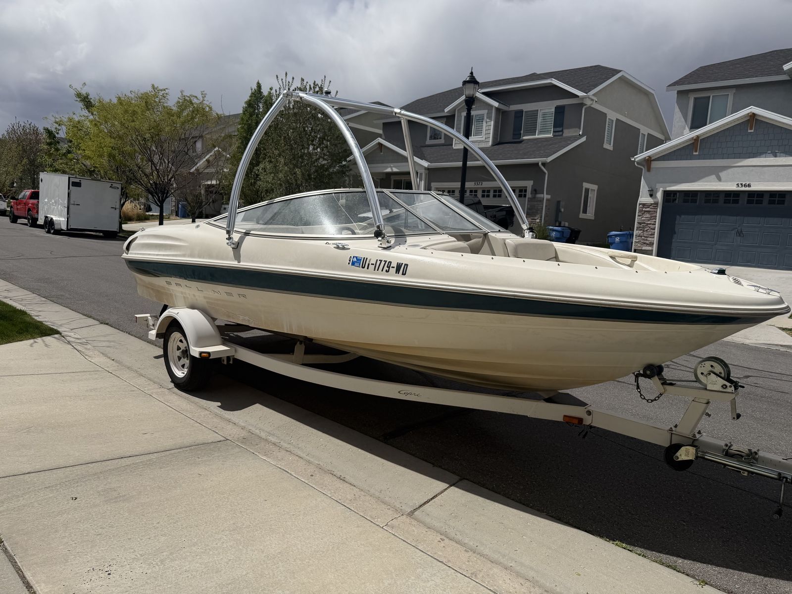 2000 Bayliner Capri 2050CX50