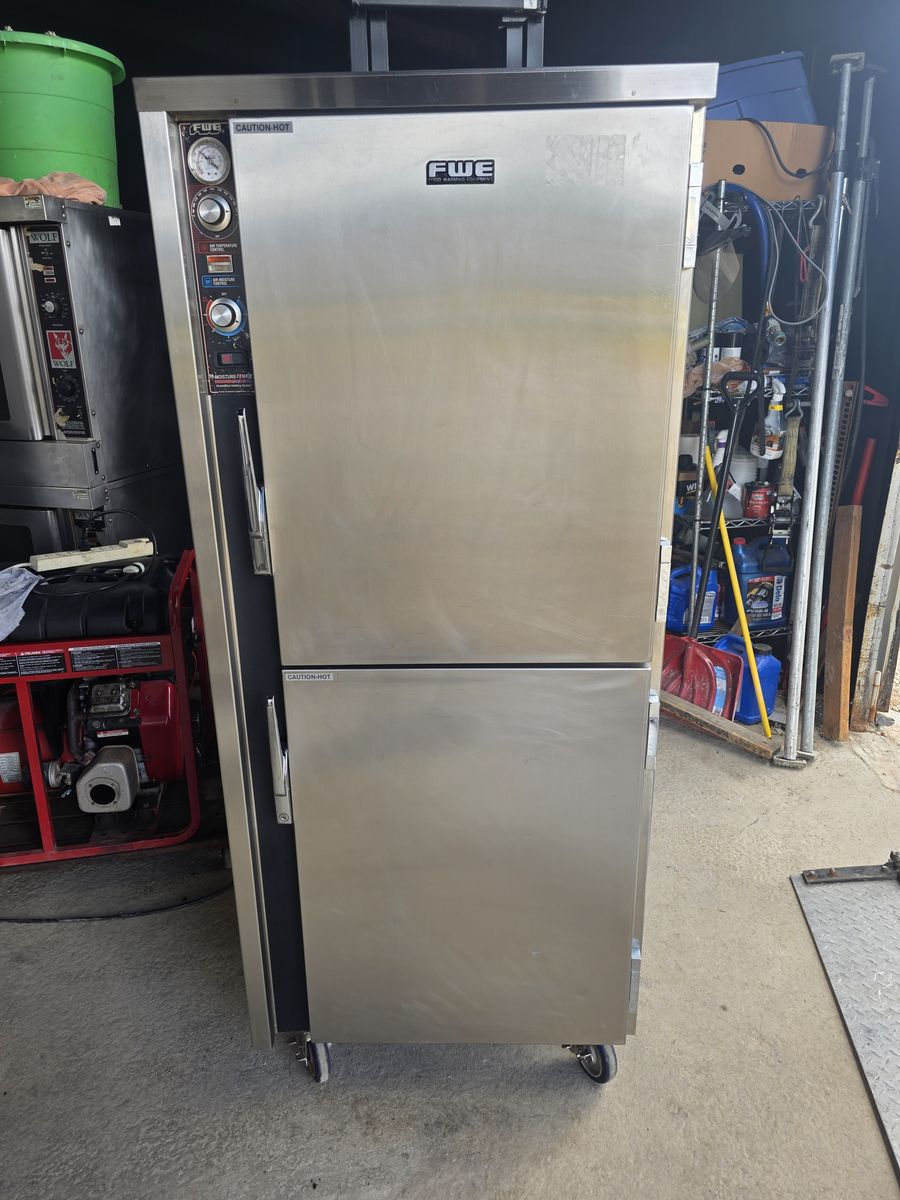 FWE PHU-12 Full Height Insulated Mobile Heated Cabinet w/ (12) Pan Capacity, 120v