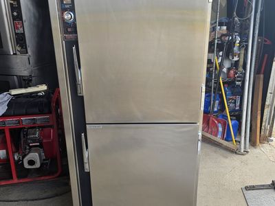 FWE PHU-12 Full Height Insulated Mobile Heated Cabinet w/ (12) Pan Capacity, 120v