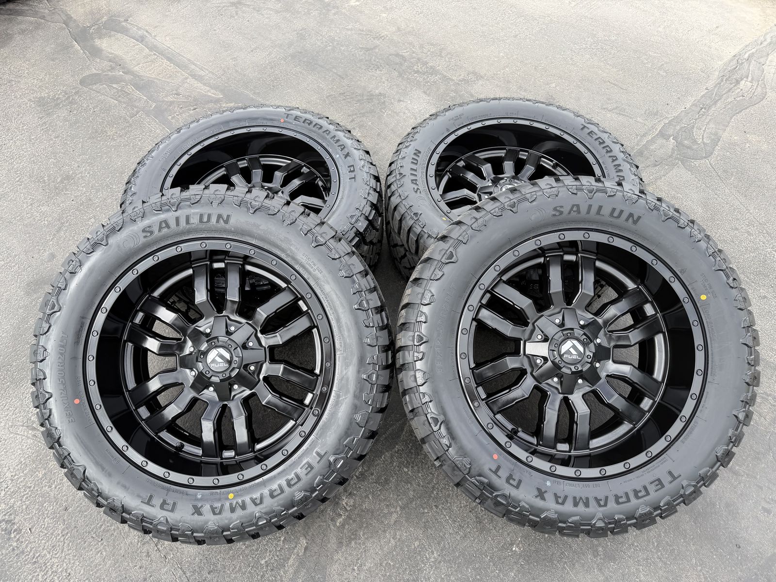 New Black Fuel Sledge 33x12.50r20 RT 6x5.5 6x135 6