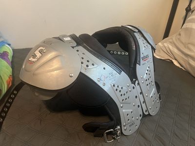 Schutt XV Flex All-Purpose Football Shoulder Pads - Small (16-17") with Riddell Backplate