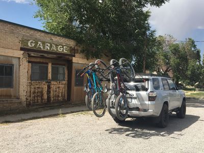 Alta Six bike rack and mobile floor stand