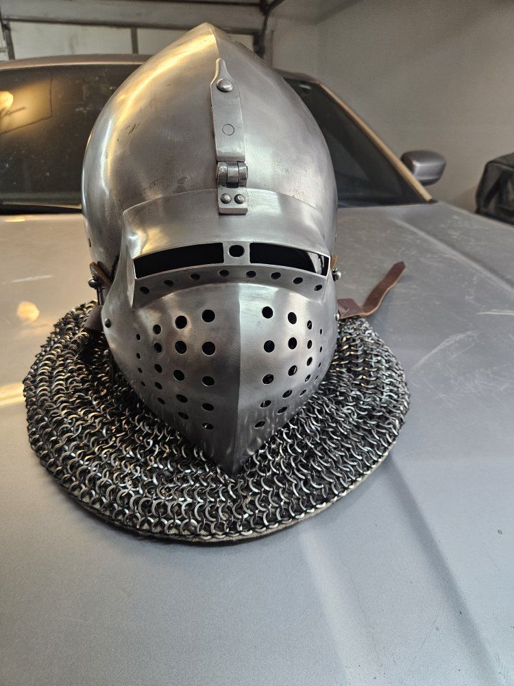 Buhurt medieval helm