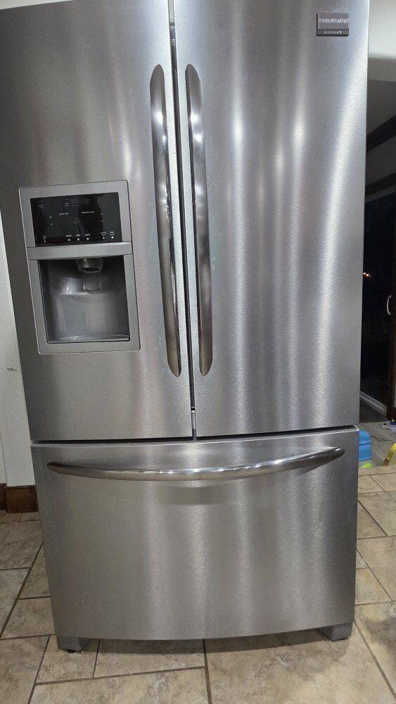 Frigidaire french door bottom freezer