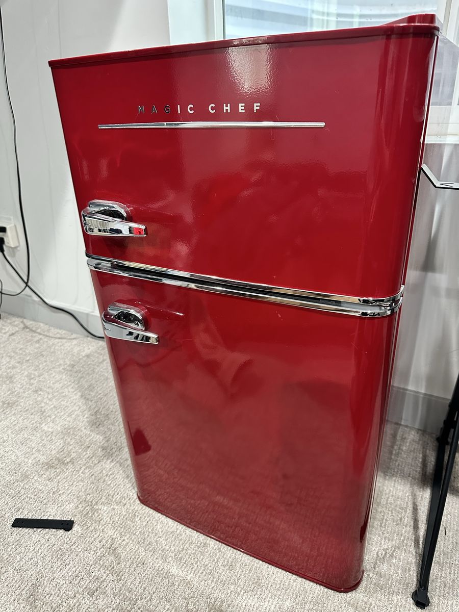 Red Mini 2 door 3.2 cu.ft. Retro Magic Chef refrigerator