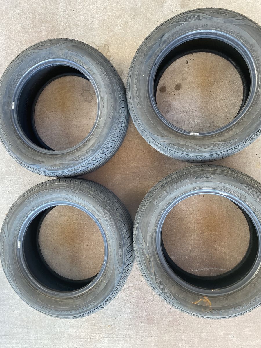 Tires 205/60R15 