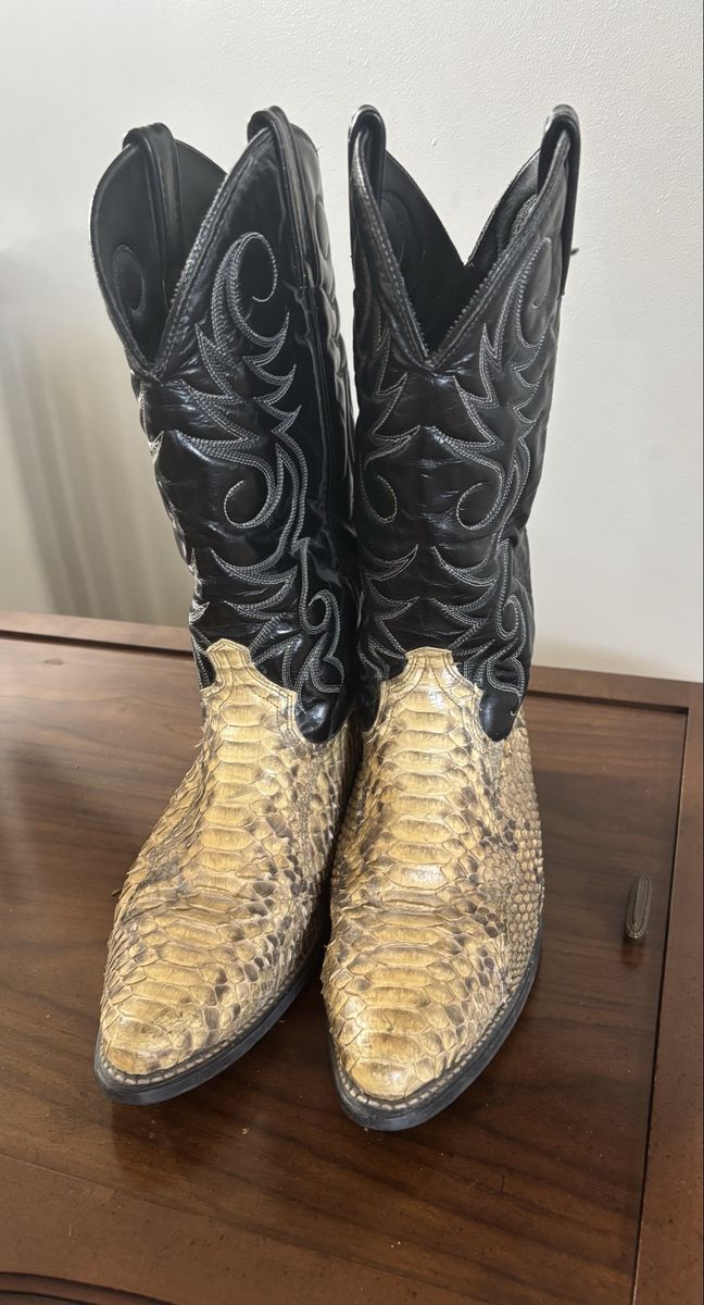 Snakeskin boots 91/2 D