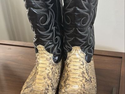 Snakeskin boots 91/2 D