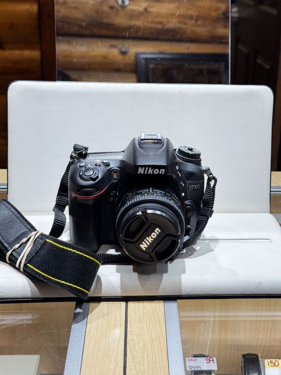 Nikon D7100 DSLR Camera with AF Nikkor 50mm 1:1.8D Lens - Excellent Condition, Ready to Shoot